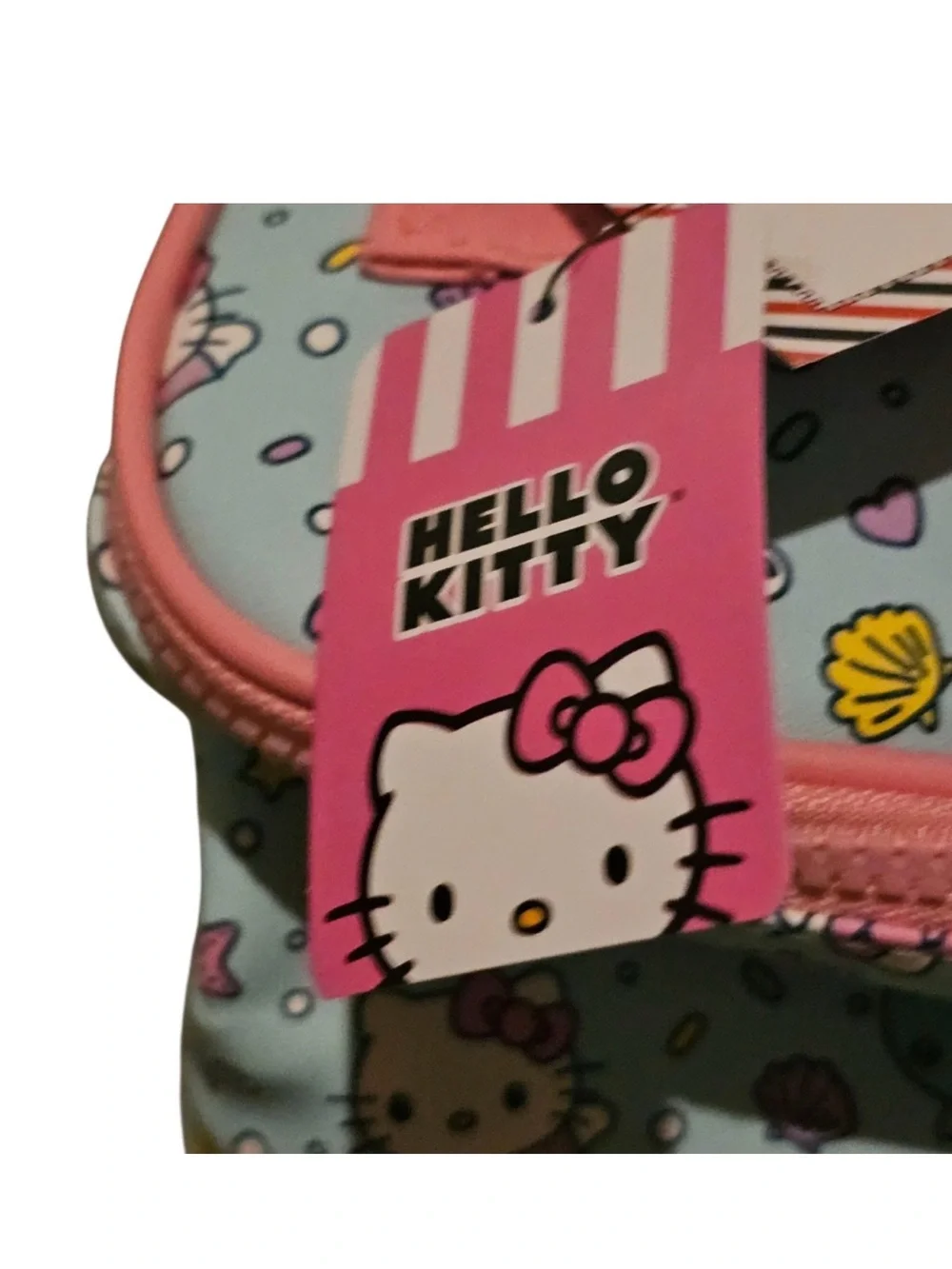 NWT Bioworld Hello Kitty Travel Cosmetic Case with 7 pack makeup brushes